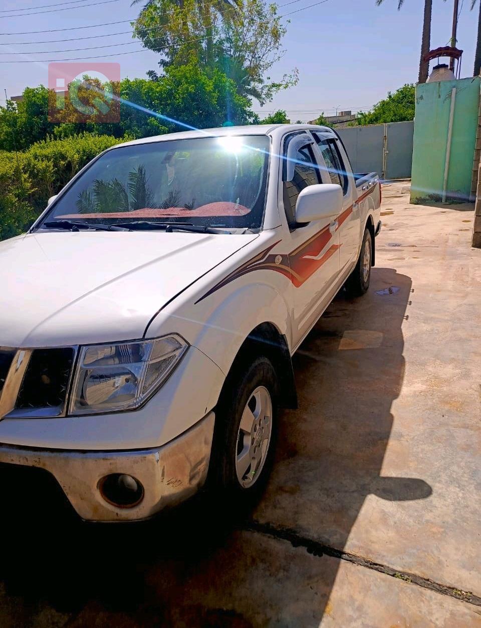 نیسان نەڤارا